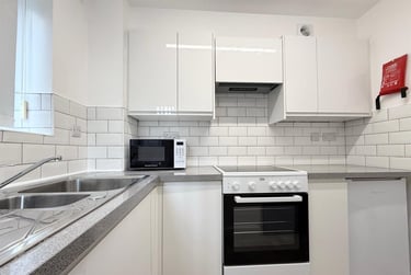 1 bed studio, Blackfriars Court, Newcastle Upon Tyne, Newcastle, NE14XB - Image 4